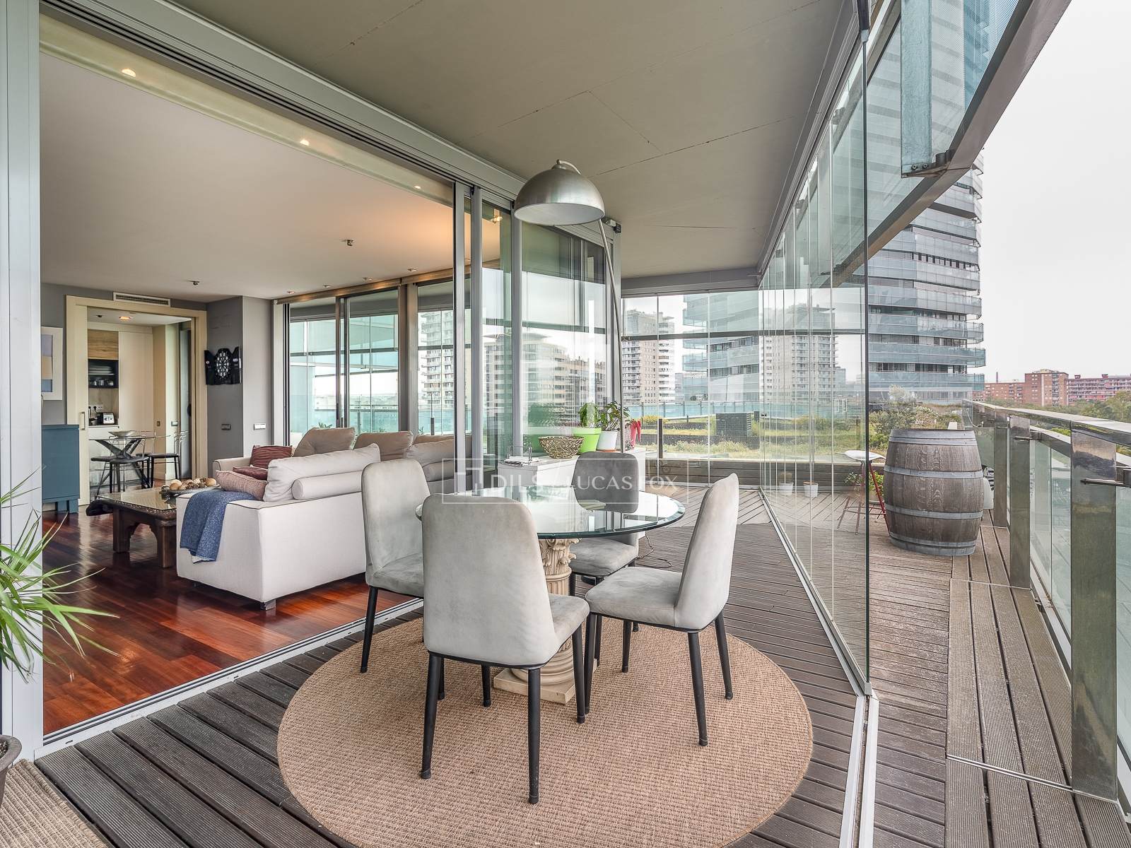 Dzīvoklis Barcelona, Spānijā 4 istabas, 133 m2 Nr. 192703