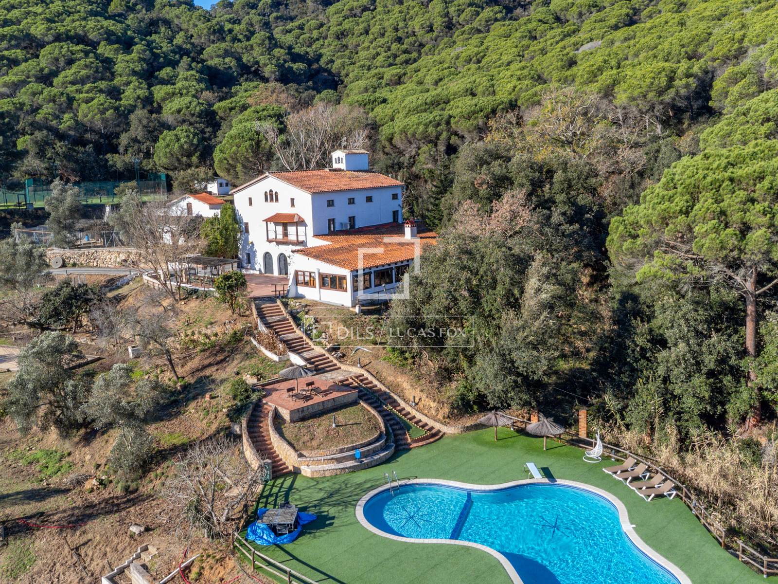 Finca in Mataro, Barcelona, Spain 13 bedrooms, 651 sq.m. No. 192705