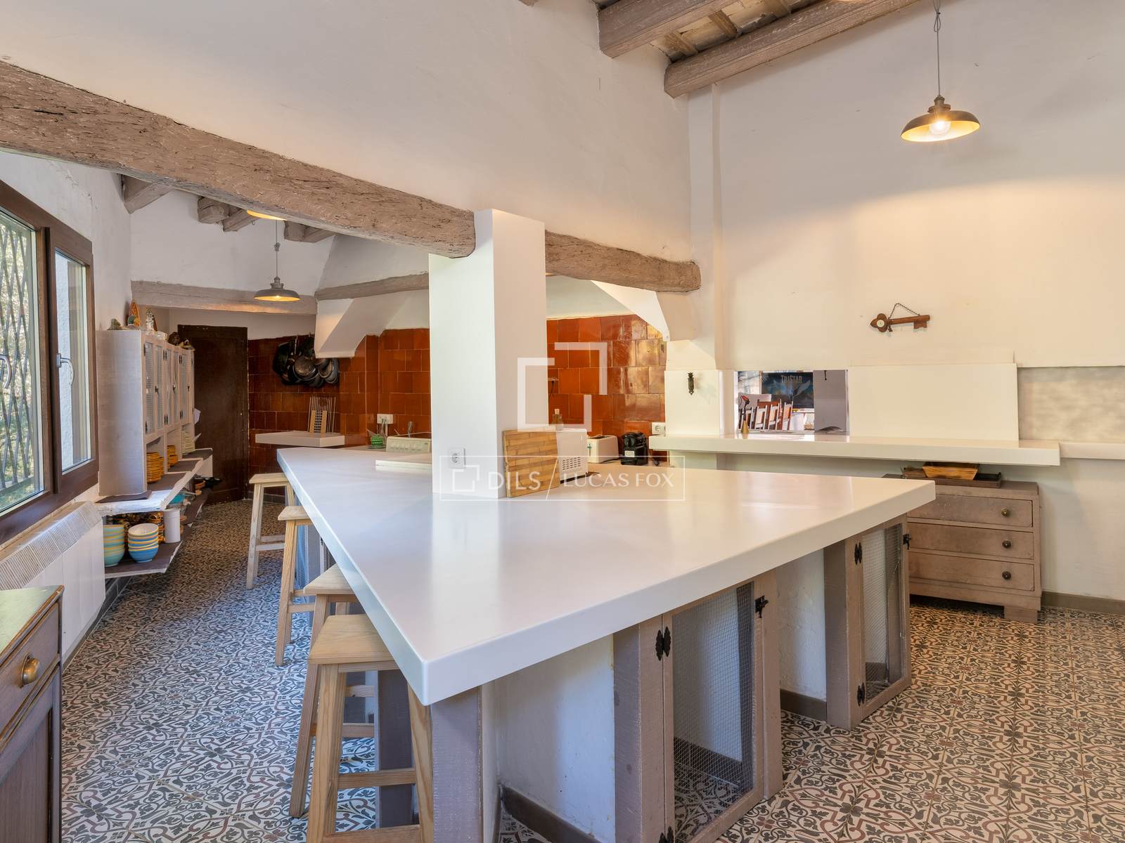 Finca in Mataro, Barcelona, Spain 13 bedrooms, 651 sq.m. No. 192705