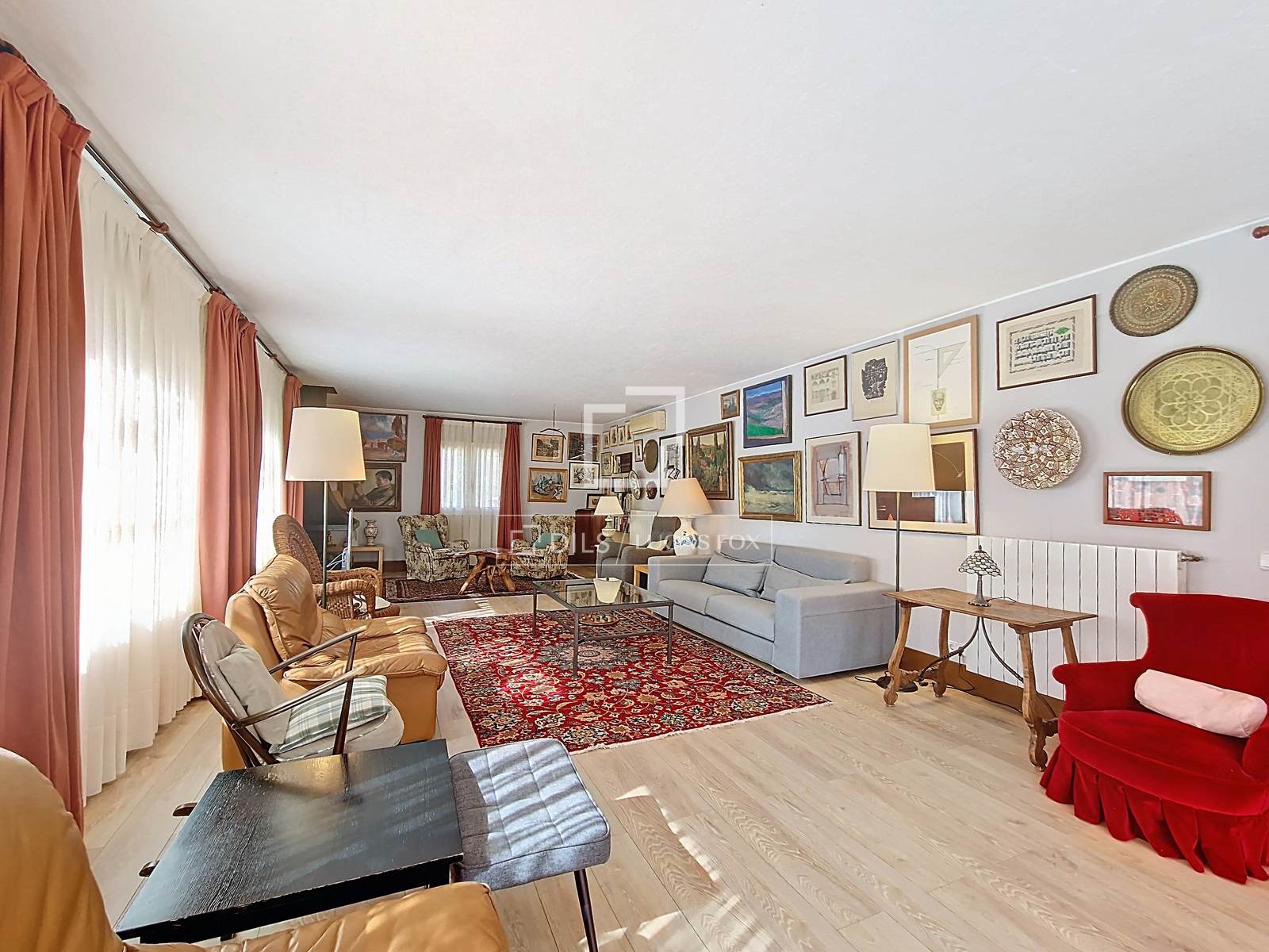 Finca in Vilanova i la Geltru, Barcelona, Spain 5 bedrooms, 248 sq.m. No. 192707