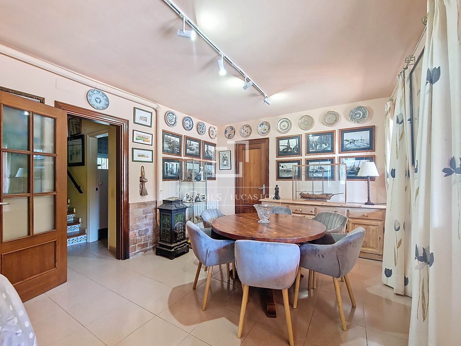 Finca in Vilanova i la Geltru, Barcelona, Spain 5 bedrooms, 248 sq.m. No. 192707