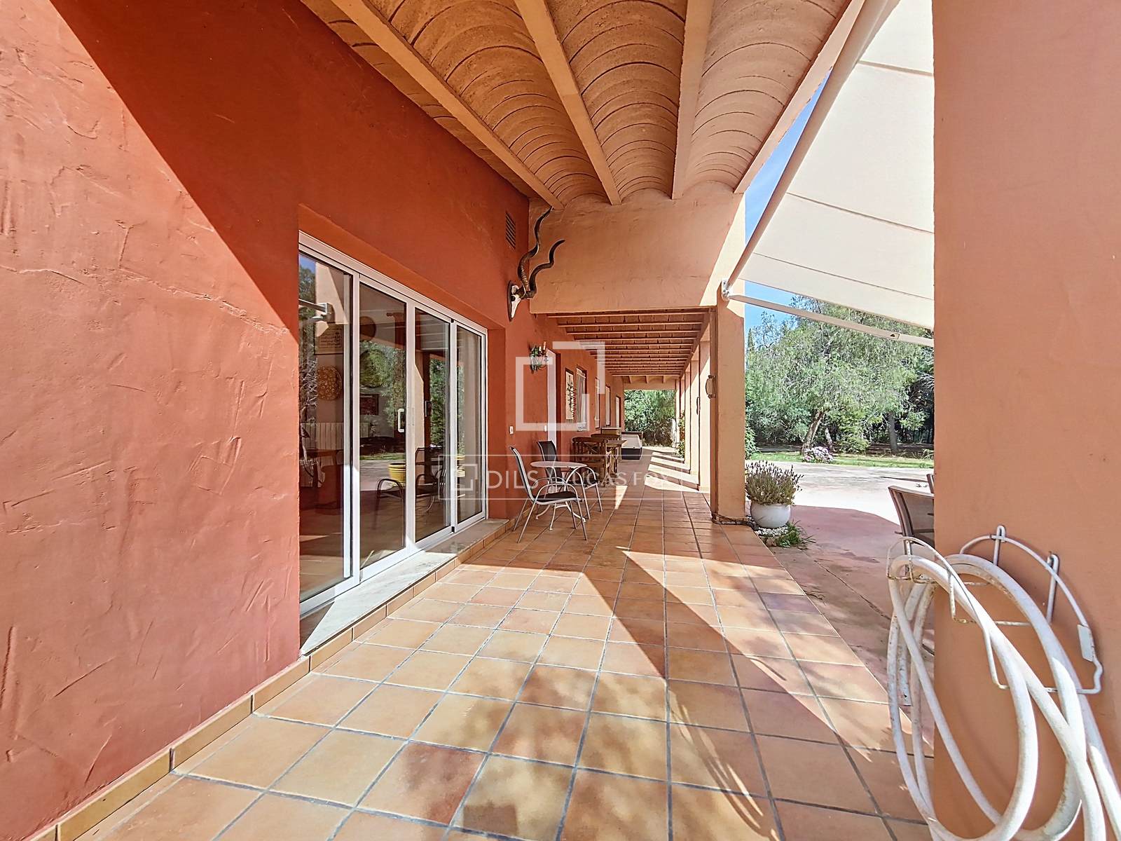 Finca in Vilanova i la Geltru, Barcelona, Spain 5 bedrooms, 248 sq.m. No. 192707