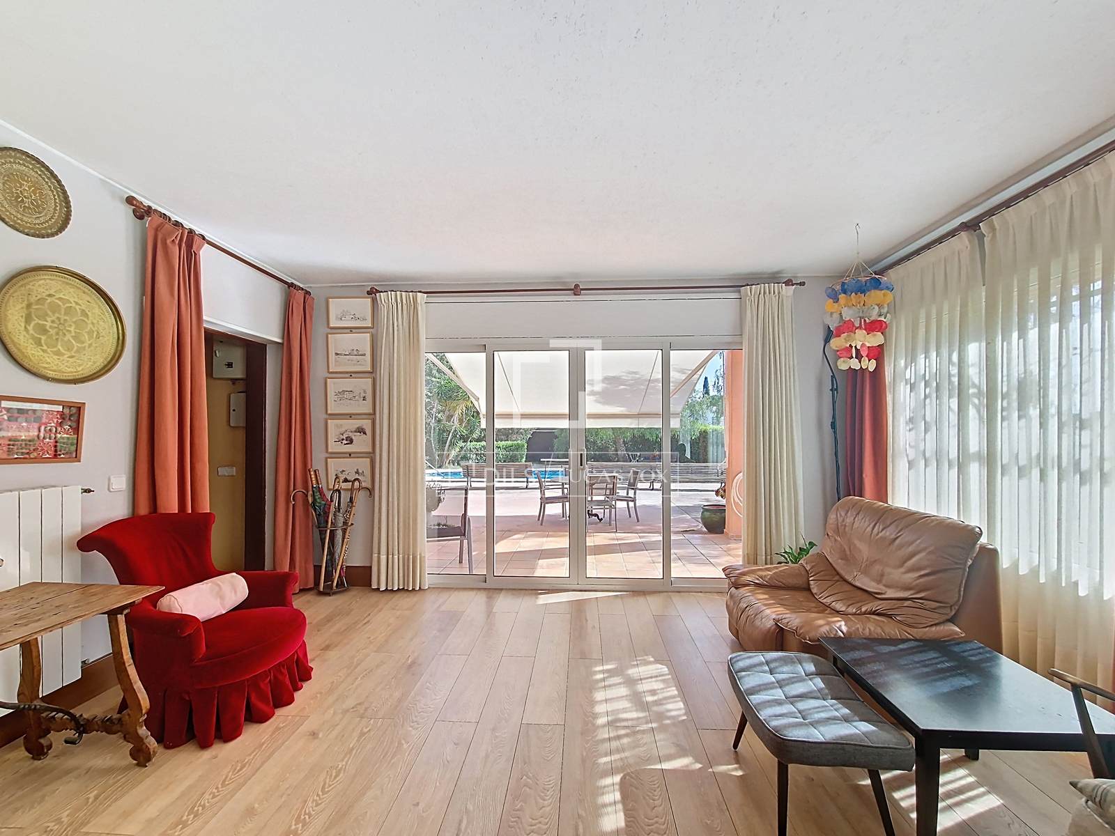 Finca in Vilanova i la Geltru, Barcelona, Spain 5 bedrooms, 248 sq.m. No. 192707