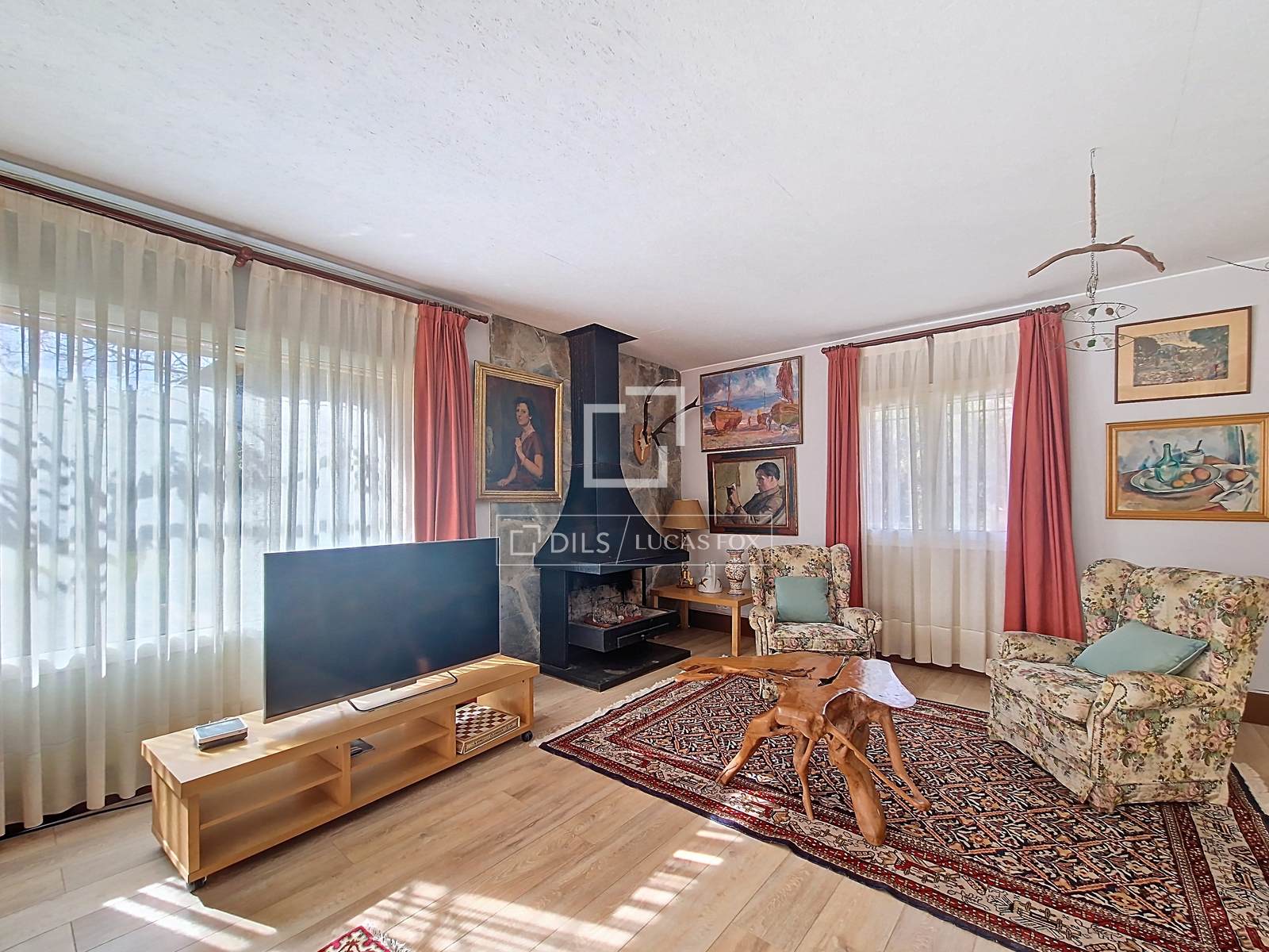 Finca in Vilanova i la Geltru, Barcelona, Spain 5 bedrooms, 248 sq.m. No. 192707