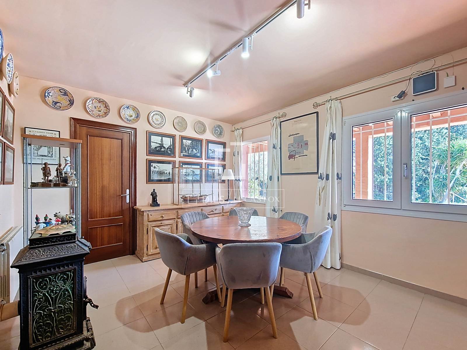 Finca in Vilanova i la Geltru, Barcelona, Spain 5 bedrooms, 248 sq.m. No. 192707