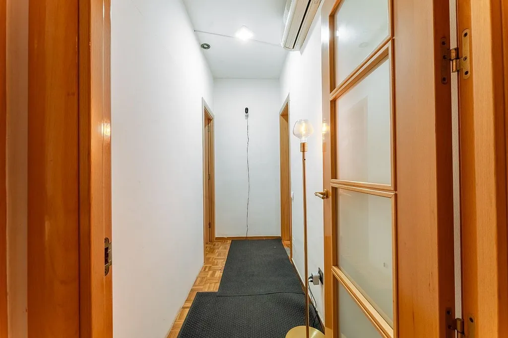Apartment à Barcelona, Espagne 4 chambres, 95 m2 No. 141079