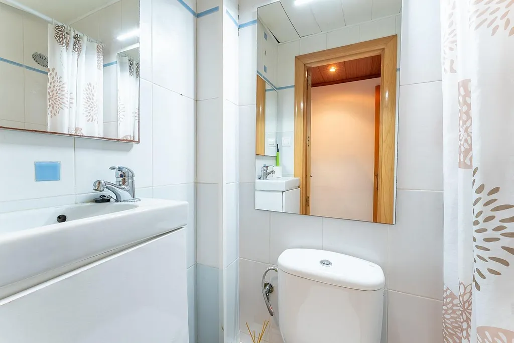 Apartment à Barcelona, Espagne 4 chambres, 95 m2 No. 141079