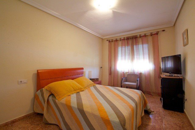 Villa i Torrevieja, Alicante, Spanien 5 sovrum, 490 kvm. Nr. 80159
