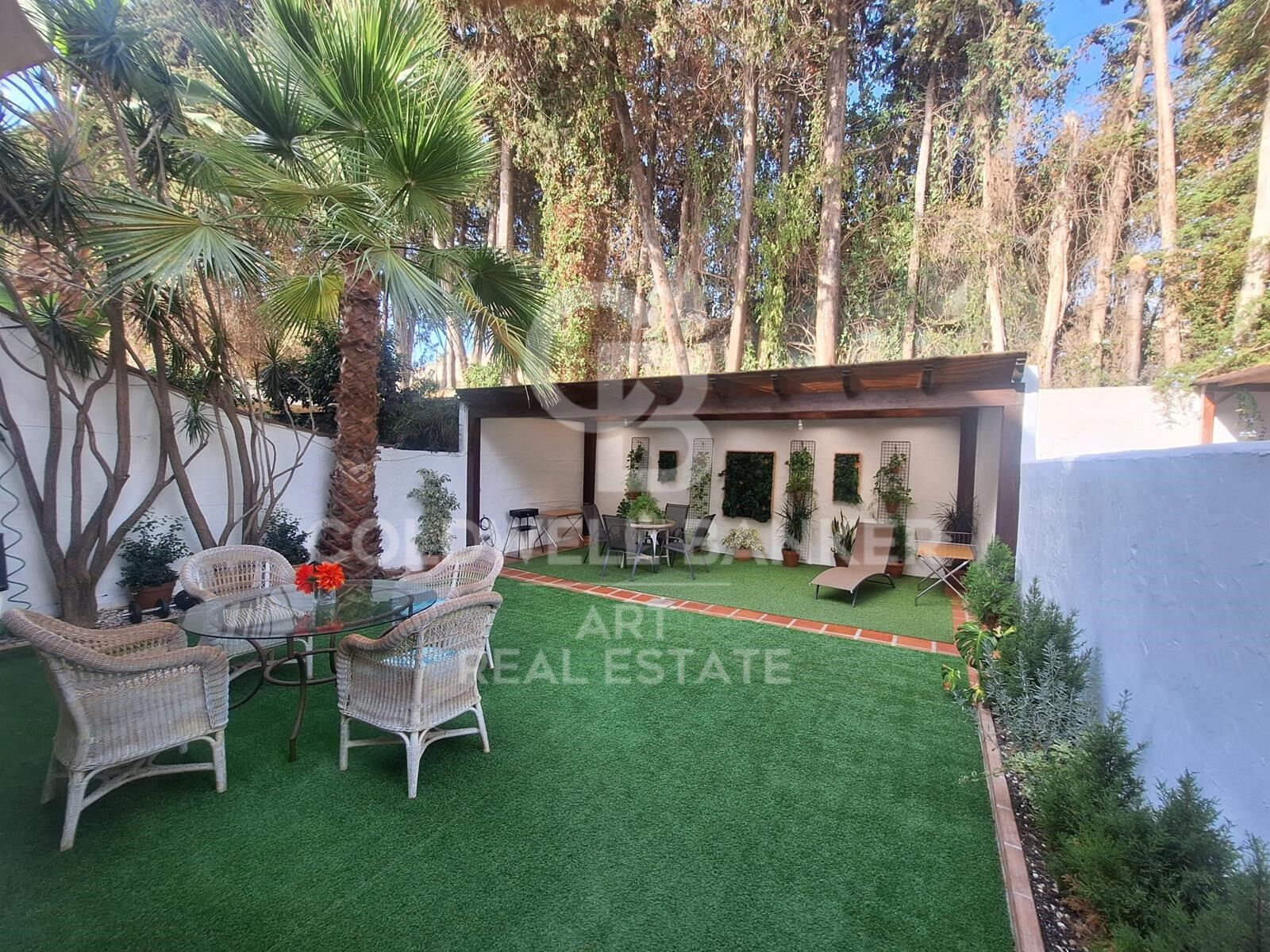 House in Marbella, Malaga, Spain 4 bedrooms, 140 sq.m. No. 160048
