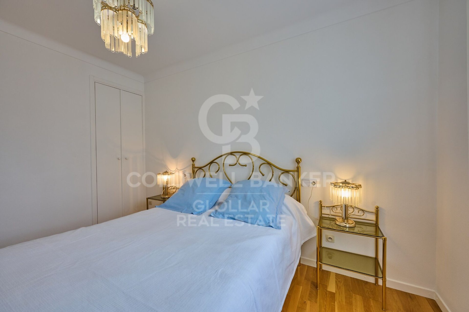 House in Spain 8 bedrooms, 240 sq.m. No. 160045