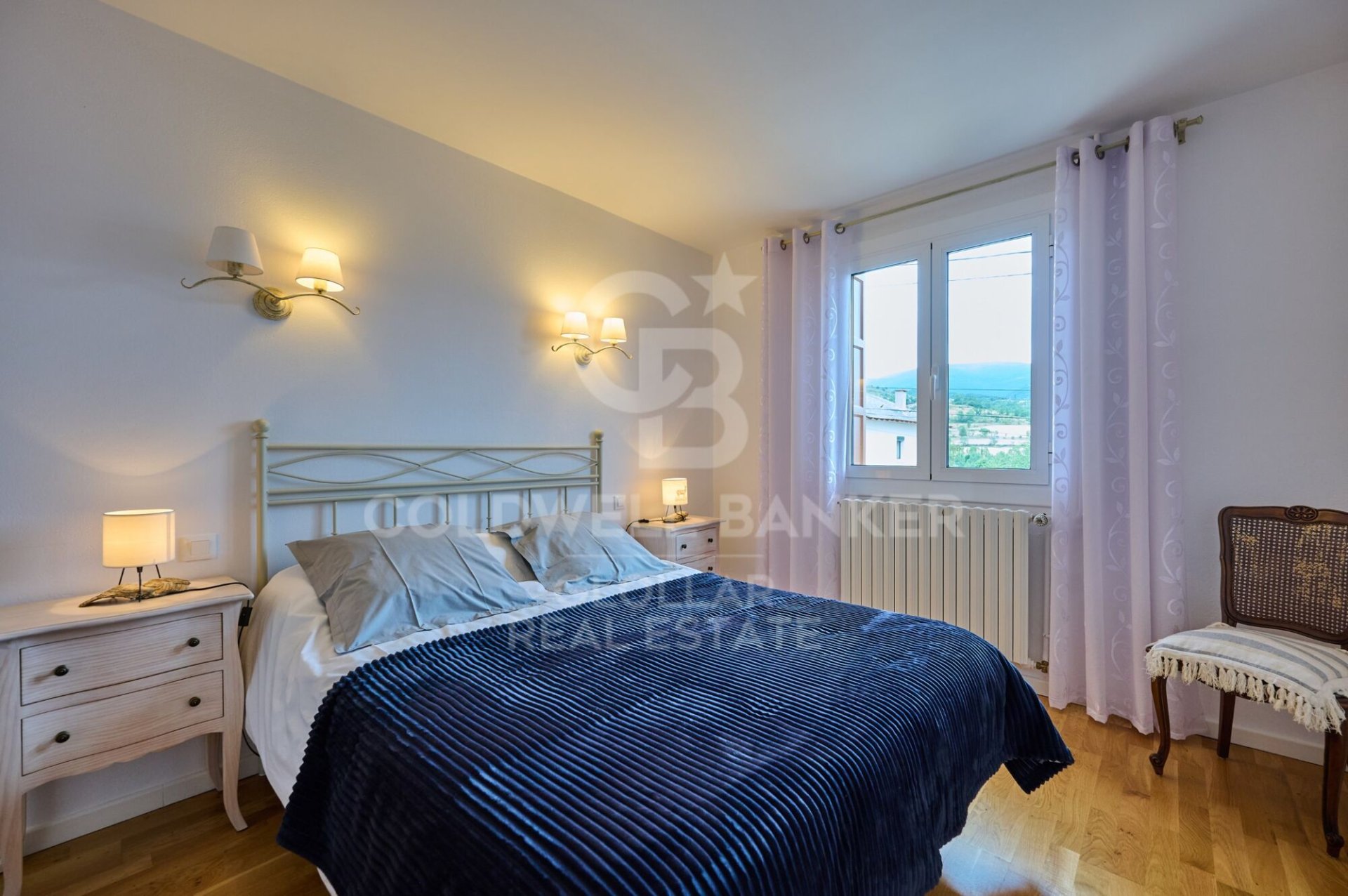 House in Spain 8 bedrooms, 240 sq.m. No. 160045