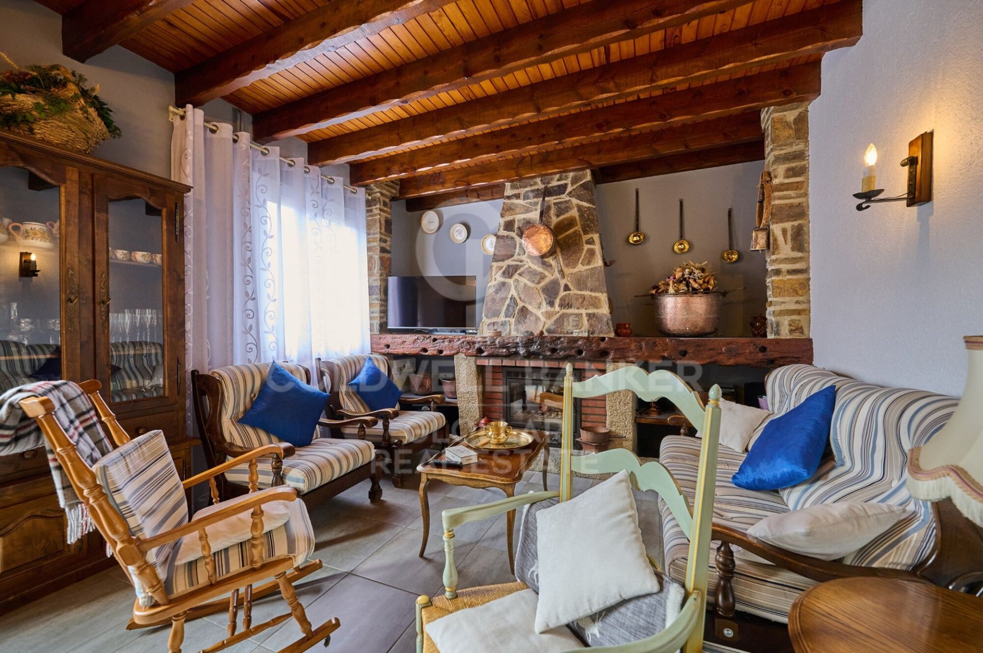 House in Spain 8 bedrooms, 240 sq.m. No. 160045