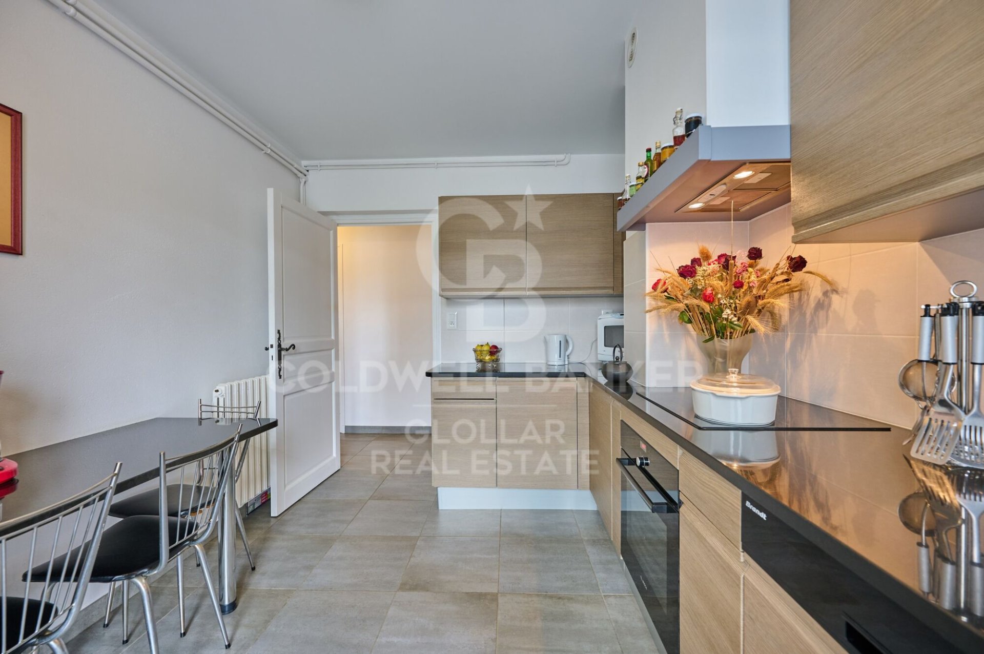 House in Spain 8 bedrooms, 240 sq.m. No. 160045