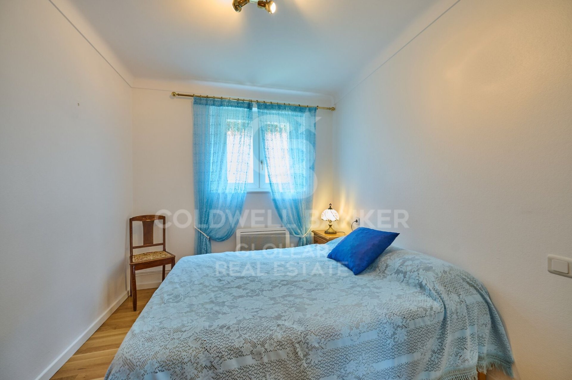 House in Spain 8 bedrooms, 240 sq.m. No. 160045