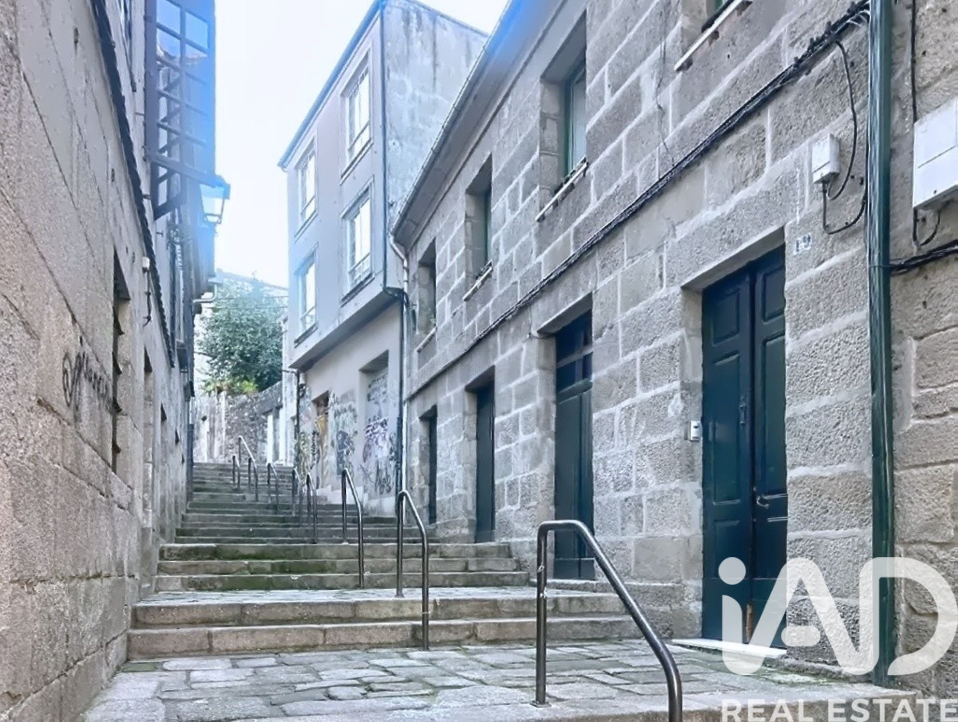 House in Pontevedra, Spain 5 bedrooms, 337 sq.m. No. 152330