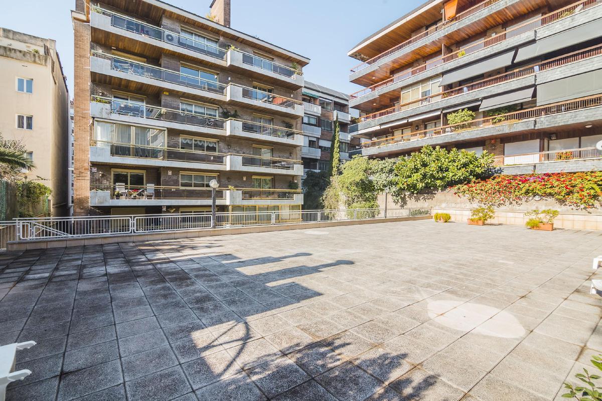 Apartamento en Barcelona, España 5 dormitorios, 273 m2 No. 133399