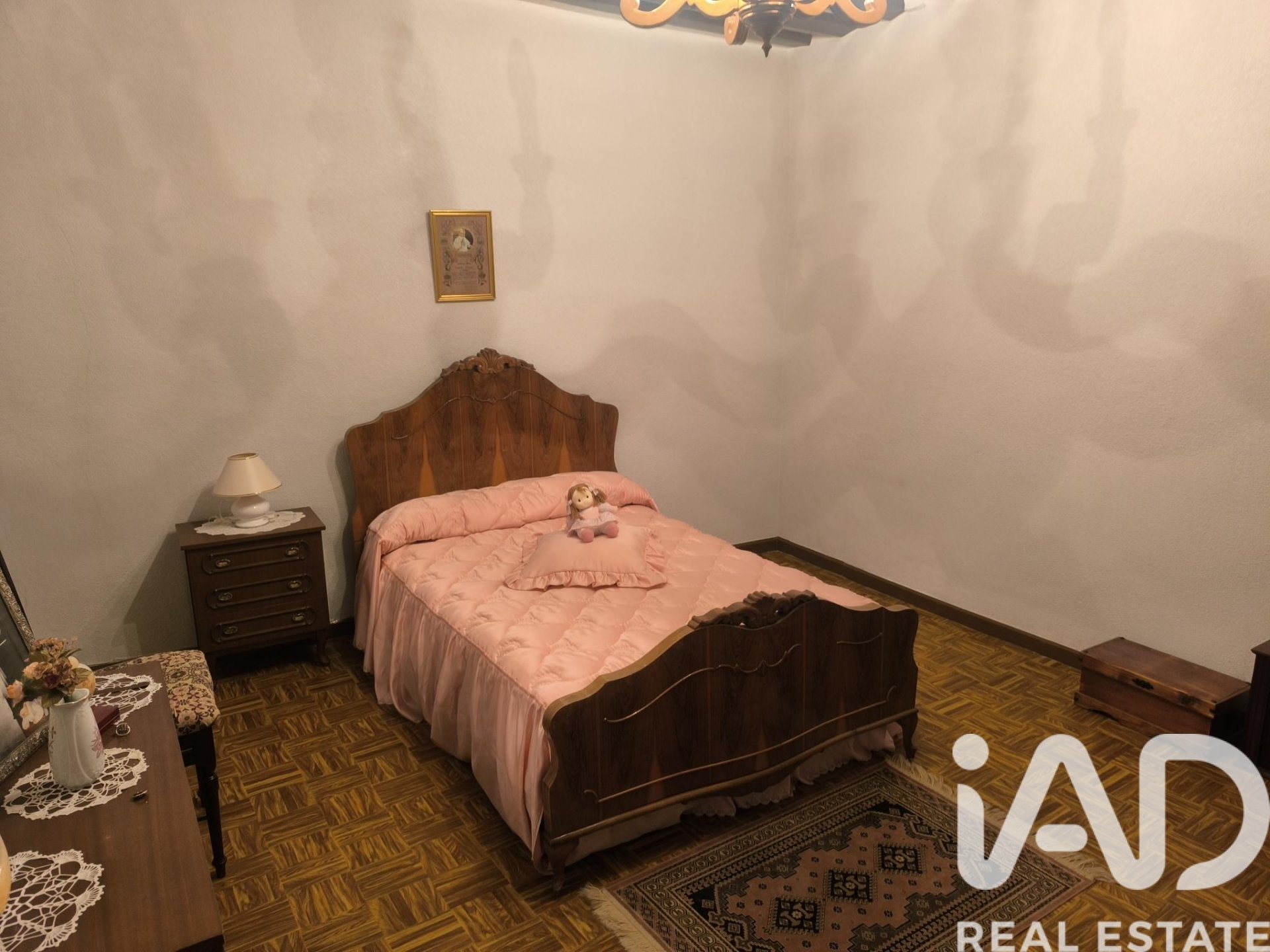 Villa i Nava del Rey, Valladolid, Spanien 6 sovrum, 354 kvm. Nr. 184846