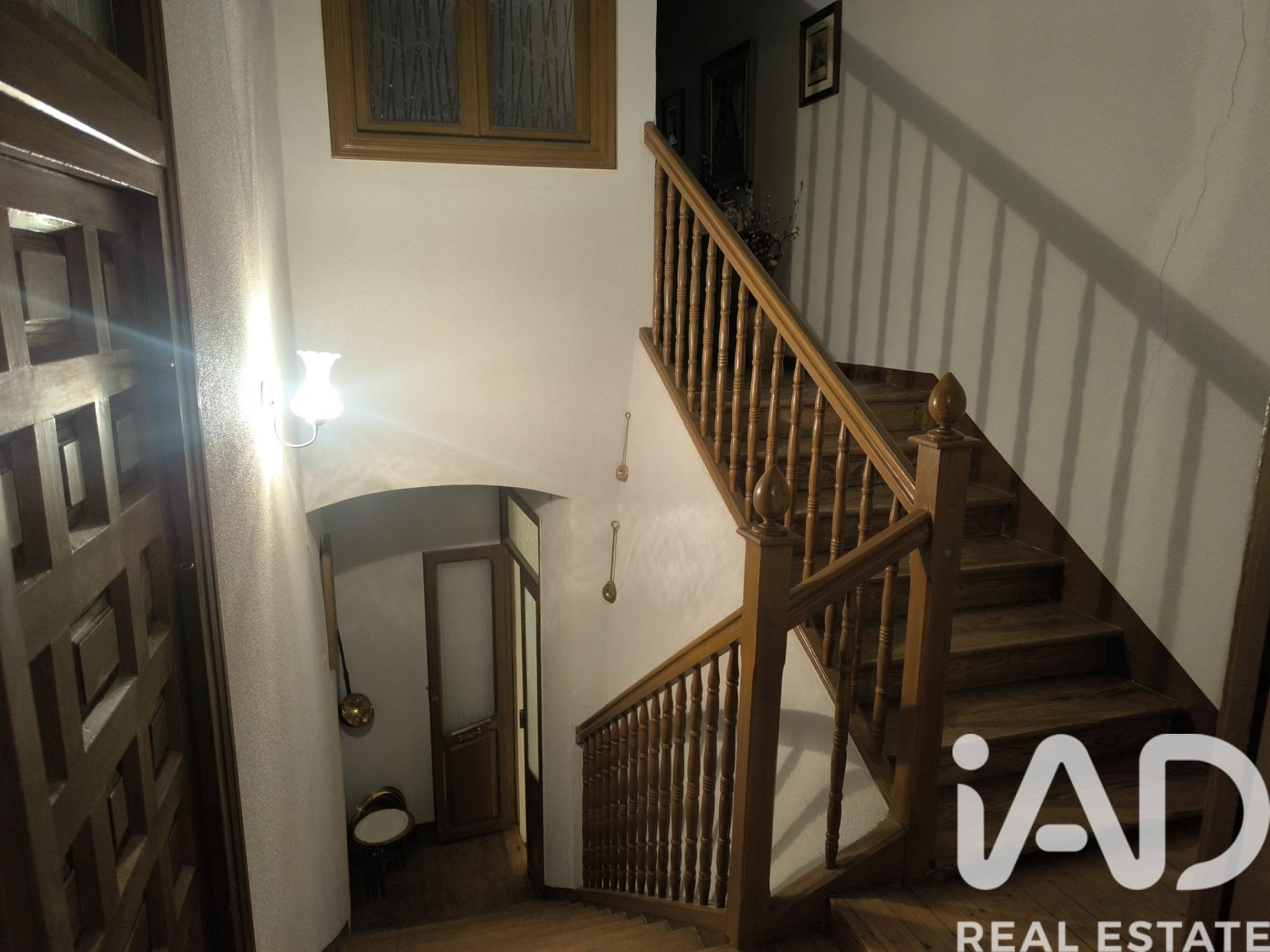 Villa i Nava del Rey, Valladolid, Spanien 6 sovrum, 354 kvm. Nr. 184846