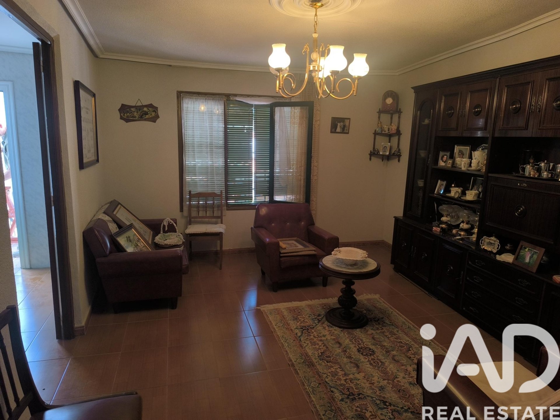 Villa i Nava del Rey, Valladolid, Spanien 6 sovrum, 354 kvm. Nr. 184846