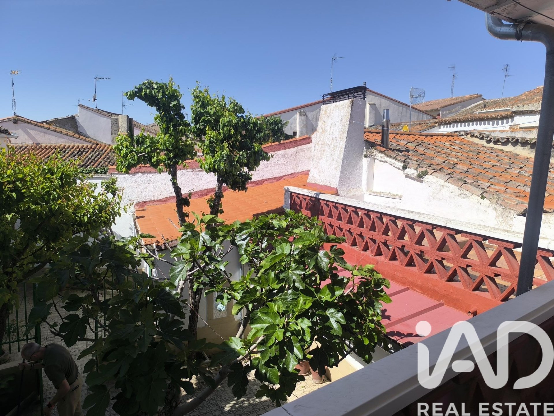 Villa i Nava del Rey, Valladolid, Spanien 6 sovrum, 354 kvm. Nr. 184846