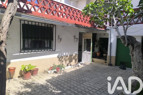 Villa i Nava del Rey, Valladolid, Spanien 6 sovrum, 354 kvm. Nr. 184846