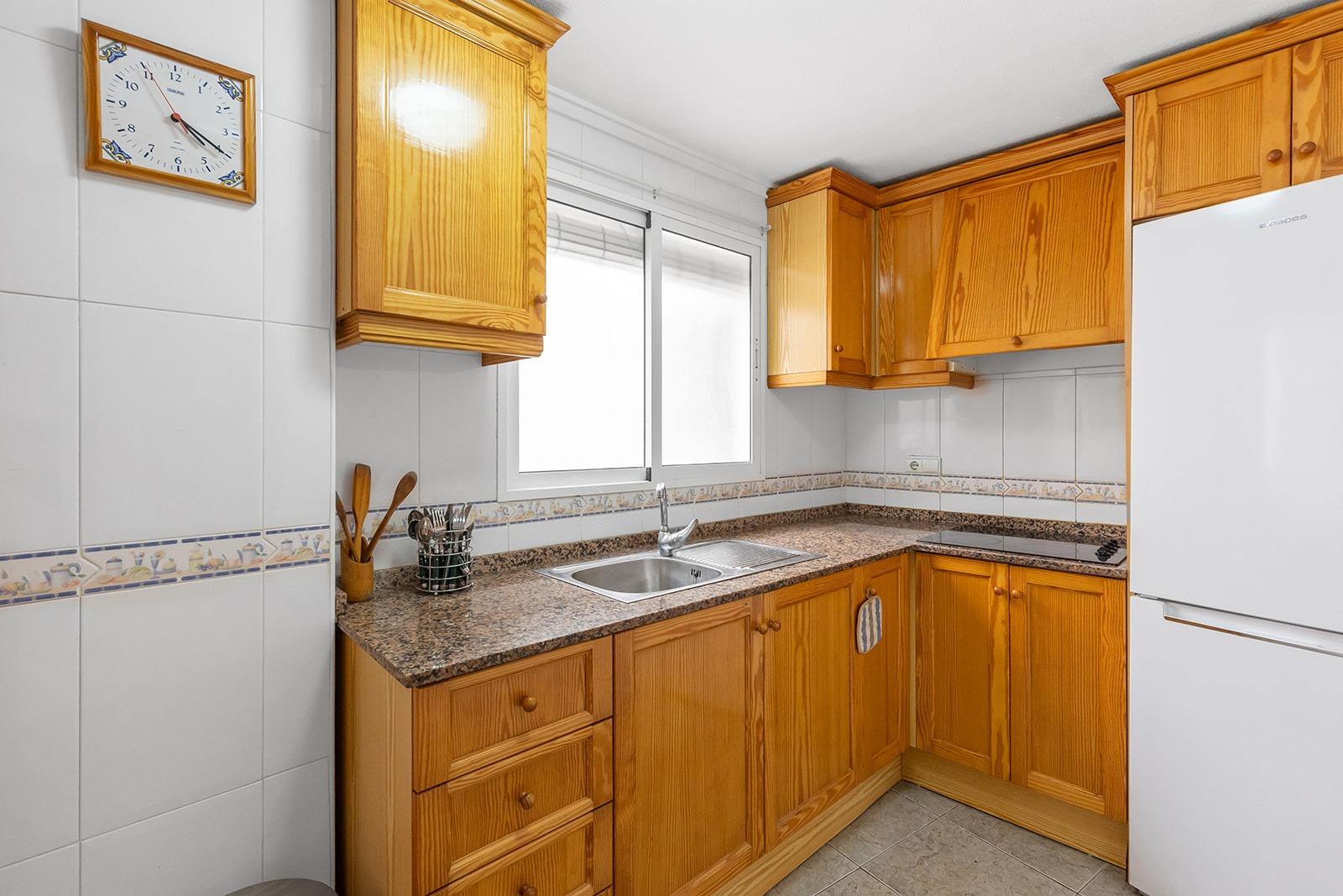 Apartment in Torrevieja, Alicante, Spain 2 bedrooms,  No. 184401