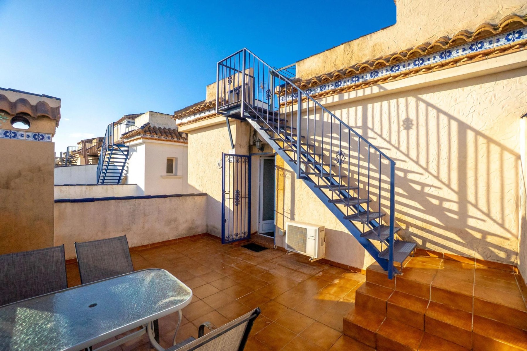 Dúplex en Villamartin, Alicante, España 3 dormitorios, 89 m2 No. 179753