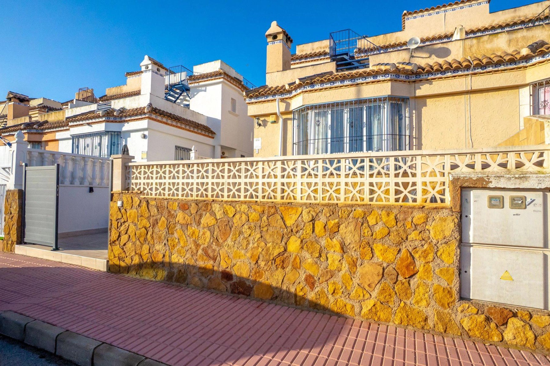 Dúplex en Villamartin, Alicante, España 3 dormitorios, 89 m2 No. 179753