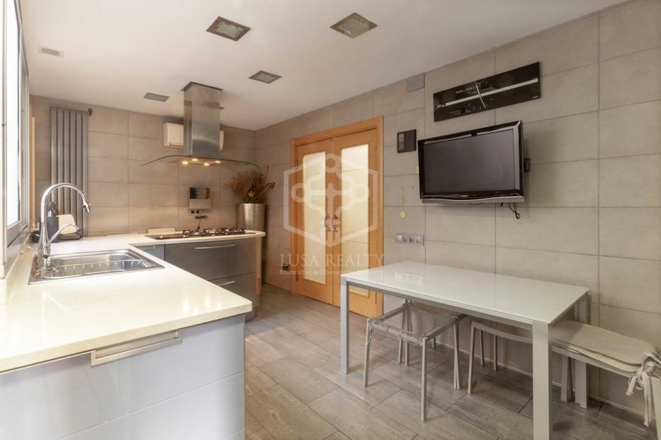 Квартира в Барселона, Испания 5 спален, 295м2 №78336