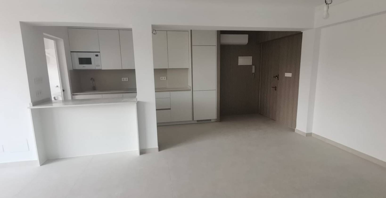 Квартира в Аликанте, Испания 3 спальни, 69м2 №186942
