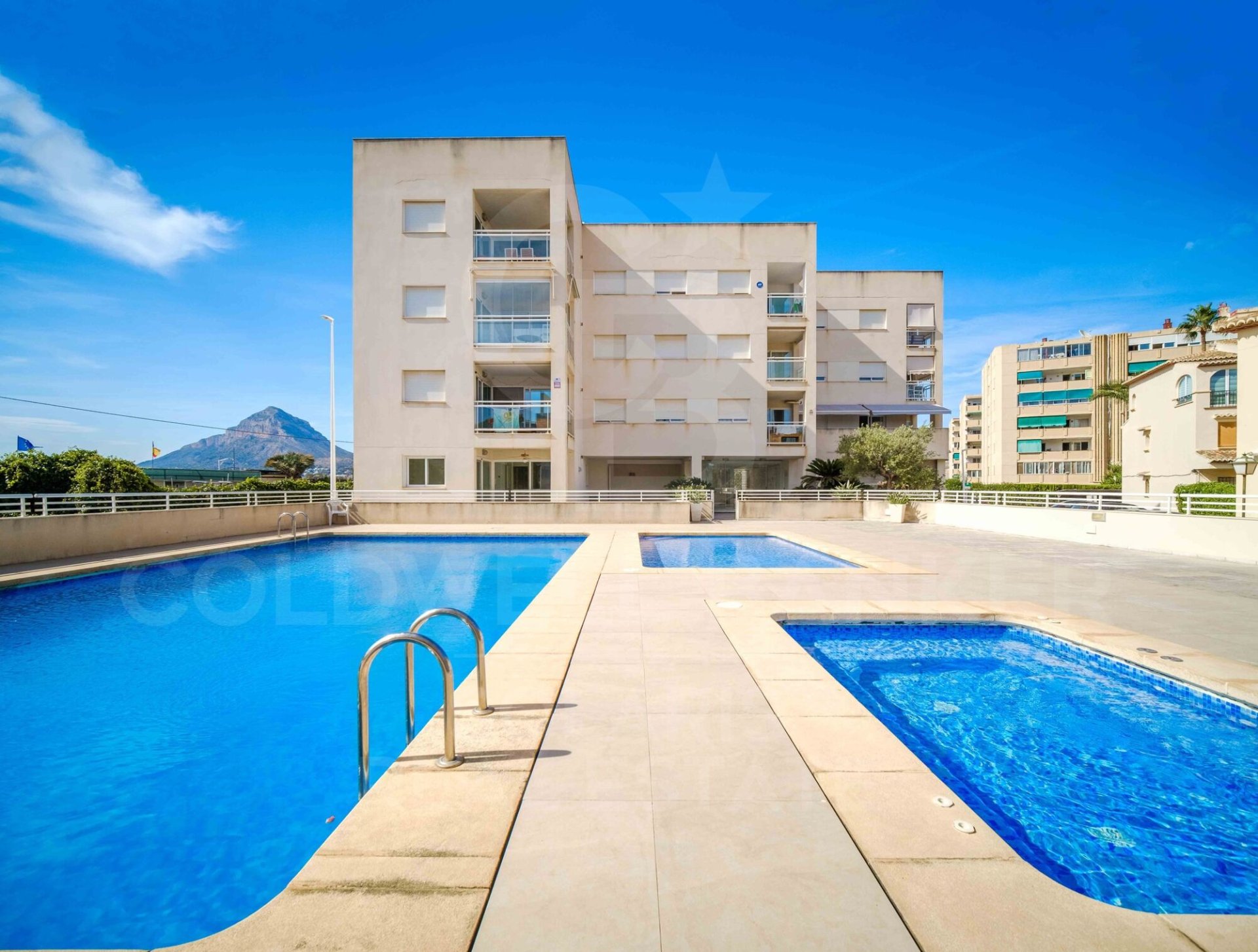 Kaupunkipientalo Javea, Alicante, Espanja 3 makuuhuonetta, 159 m2 No. 157892