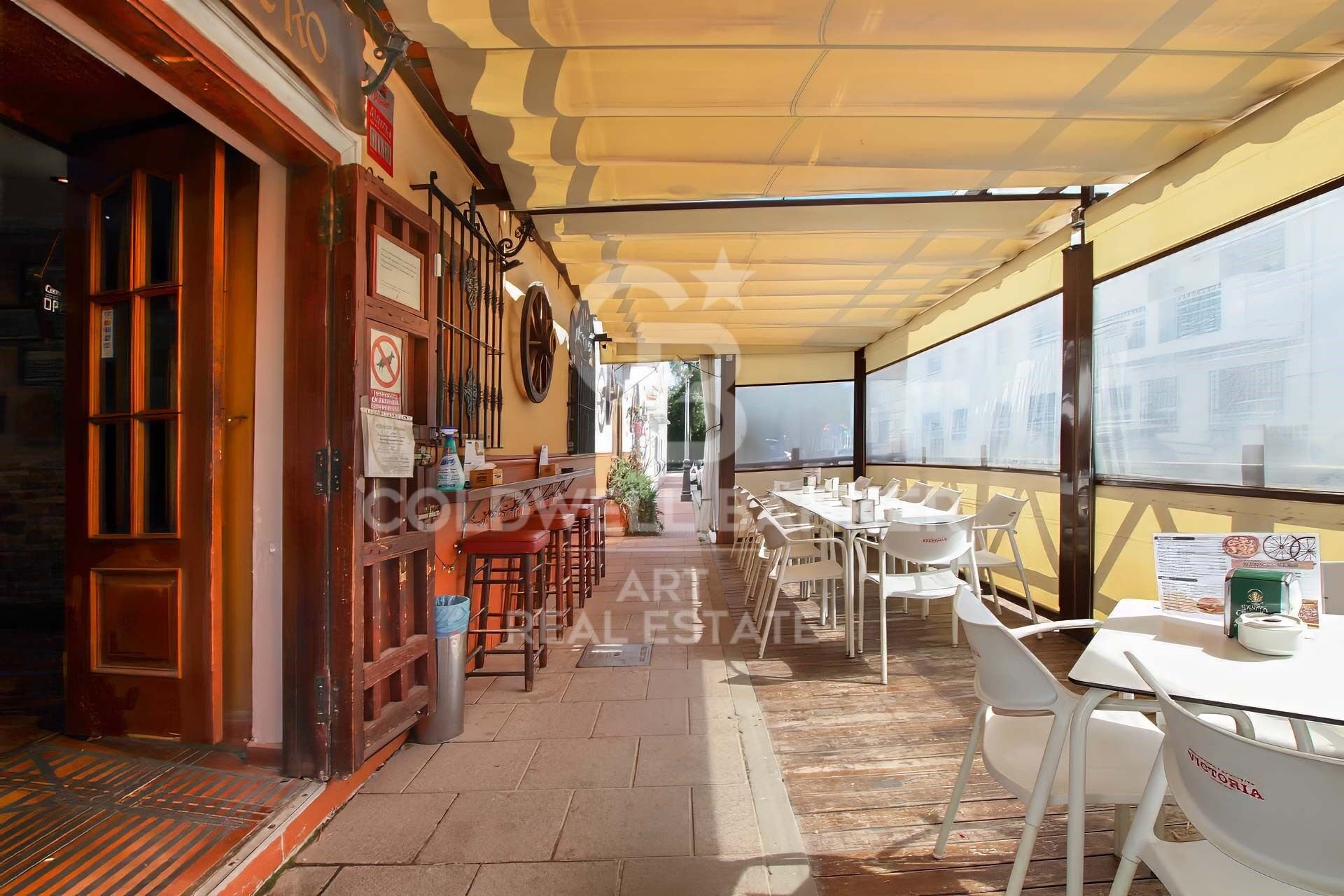 Kahvila / Ravintola Estepona, Malaga, Espanja 152 m2 No. 157886