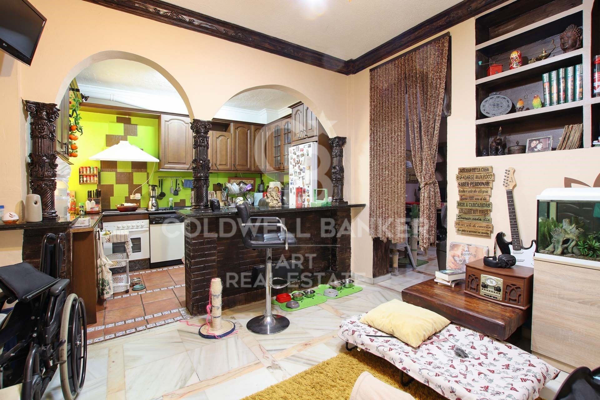 Kahvila / Ravintola Estepona, Malaga, Espanja 152 m2 No. 157886