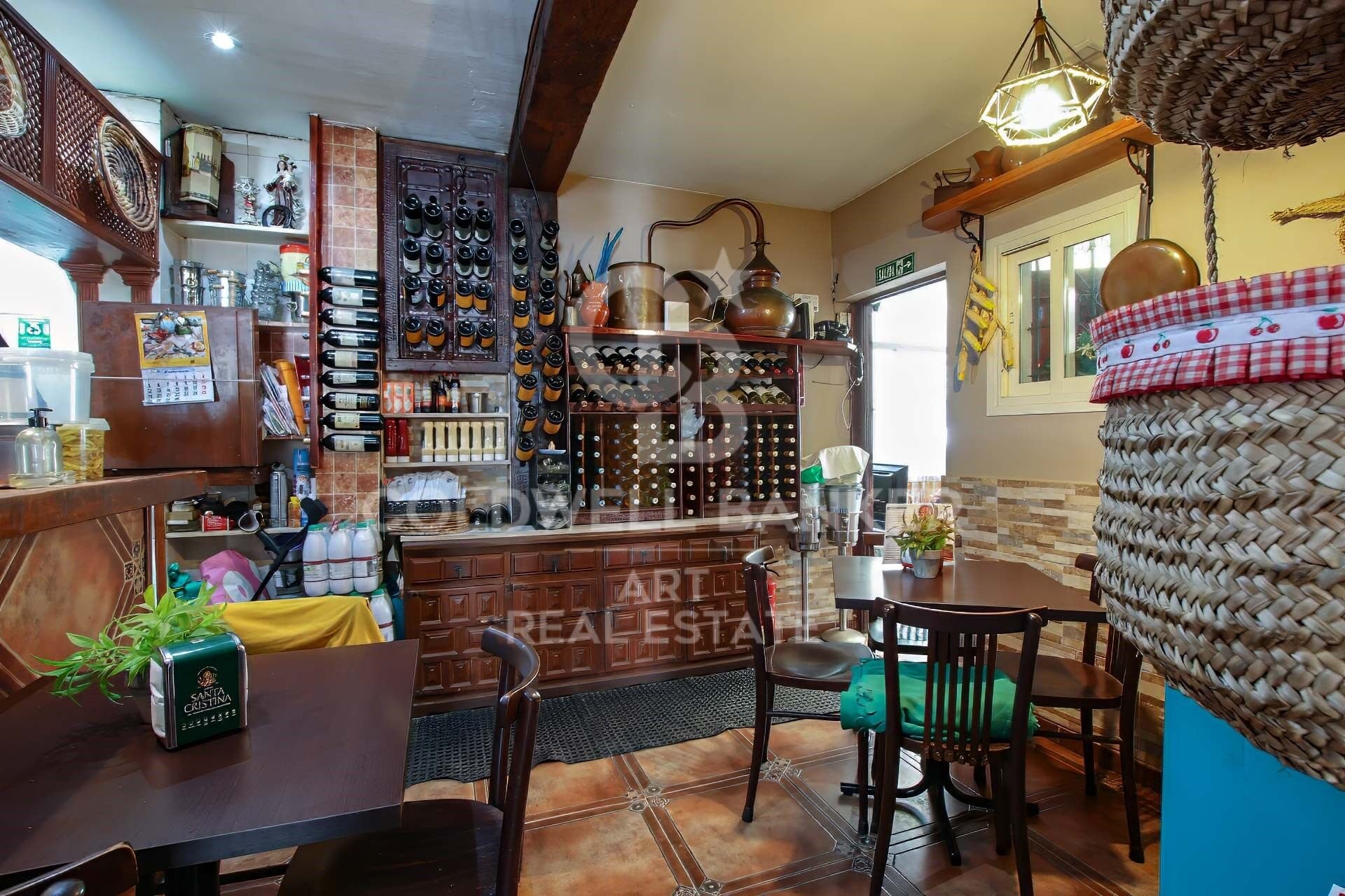 Kahvila / Ravintola Estepona, Malaga, Espanja 152 m2 No. 157886