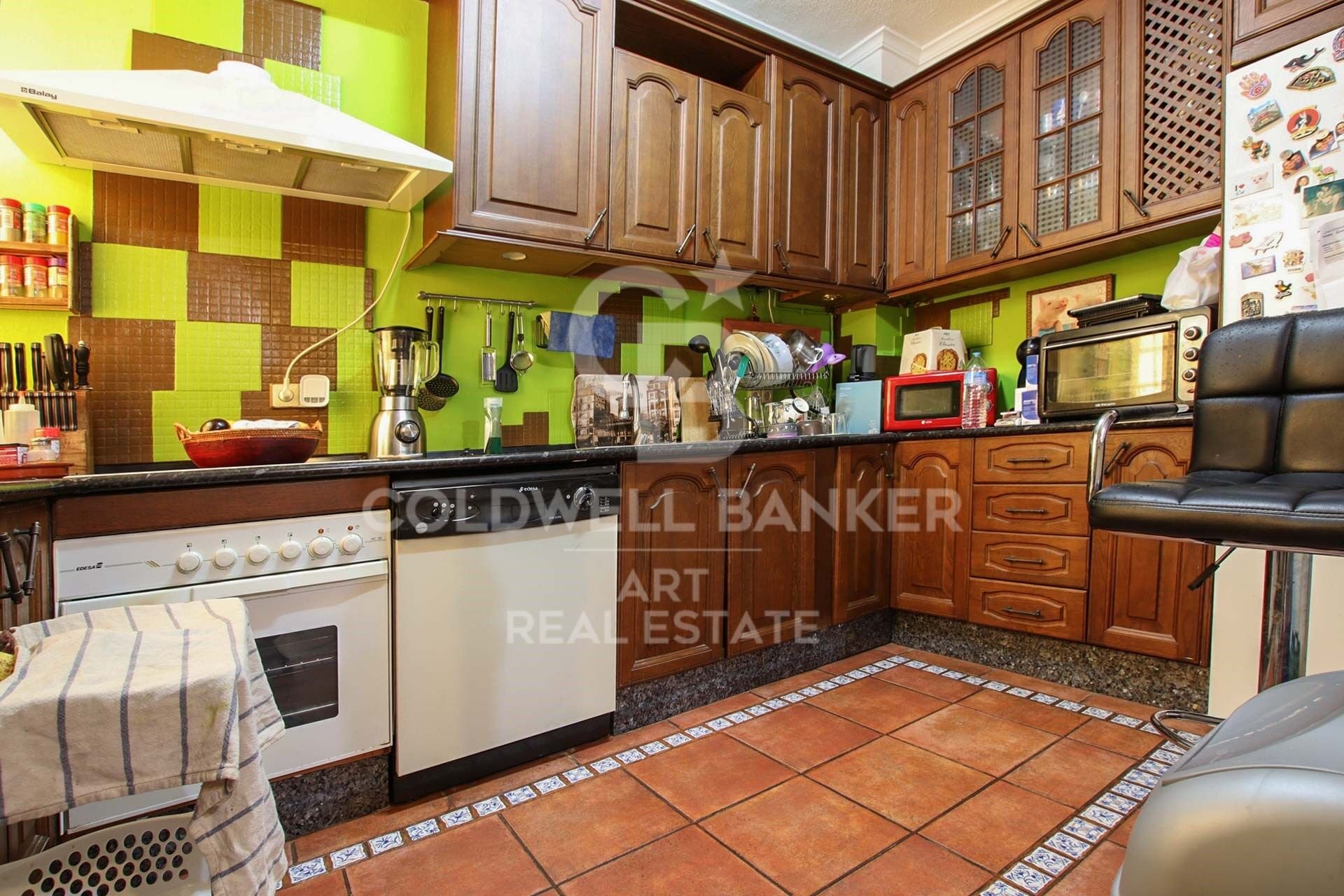 Kahvila / Ravintola Estepona, Malaga, Espanja 152 m2 No. 157886