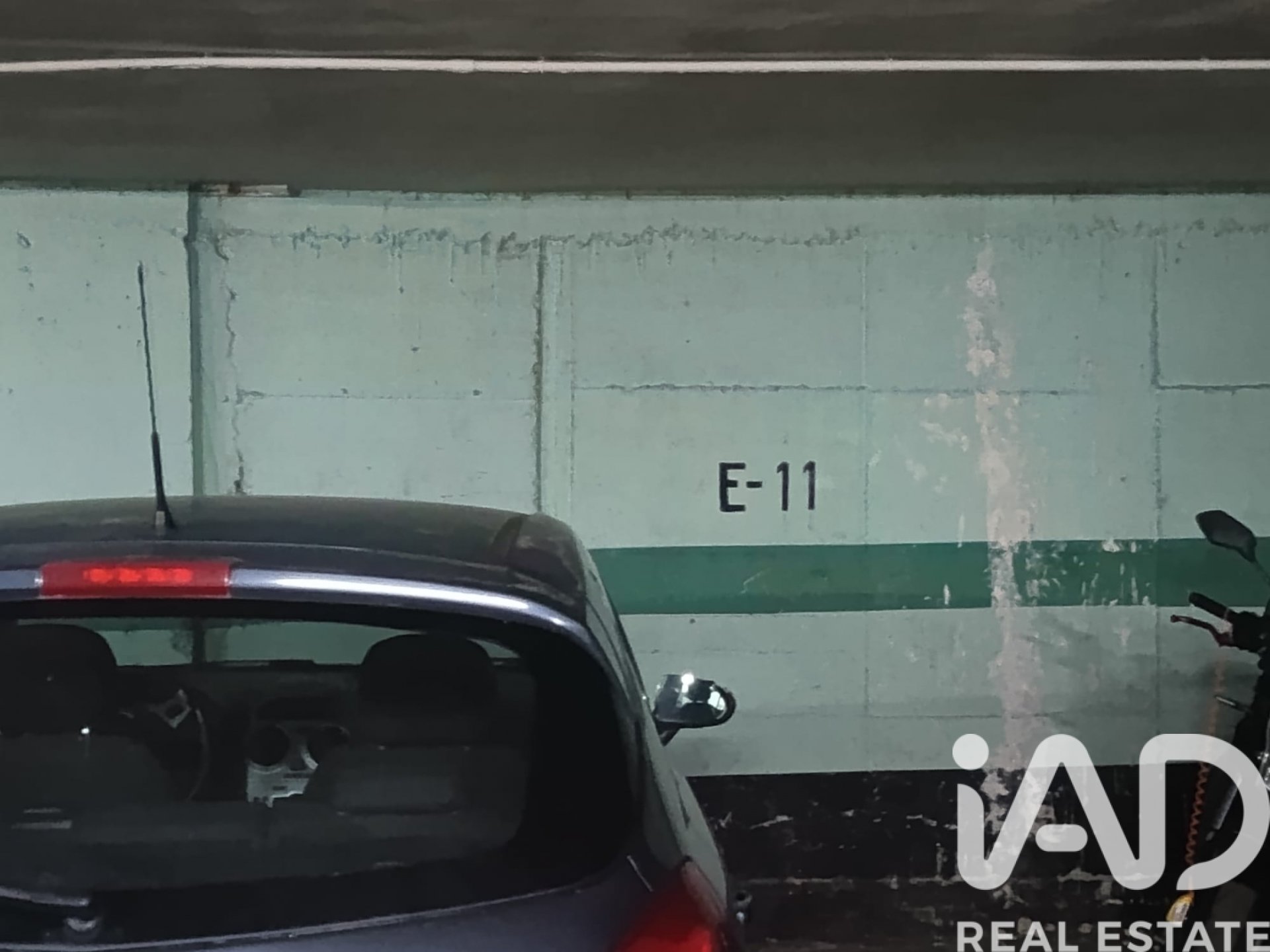 Garage i Madrid, Spanien 15 kvm. Nr. 195124
