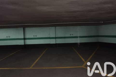 Garage in Madrid, Spain 15 sq.m. No. 195124