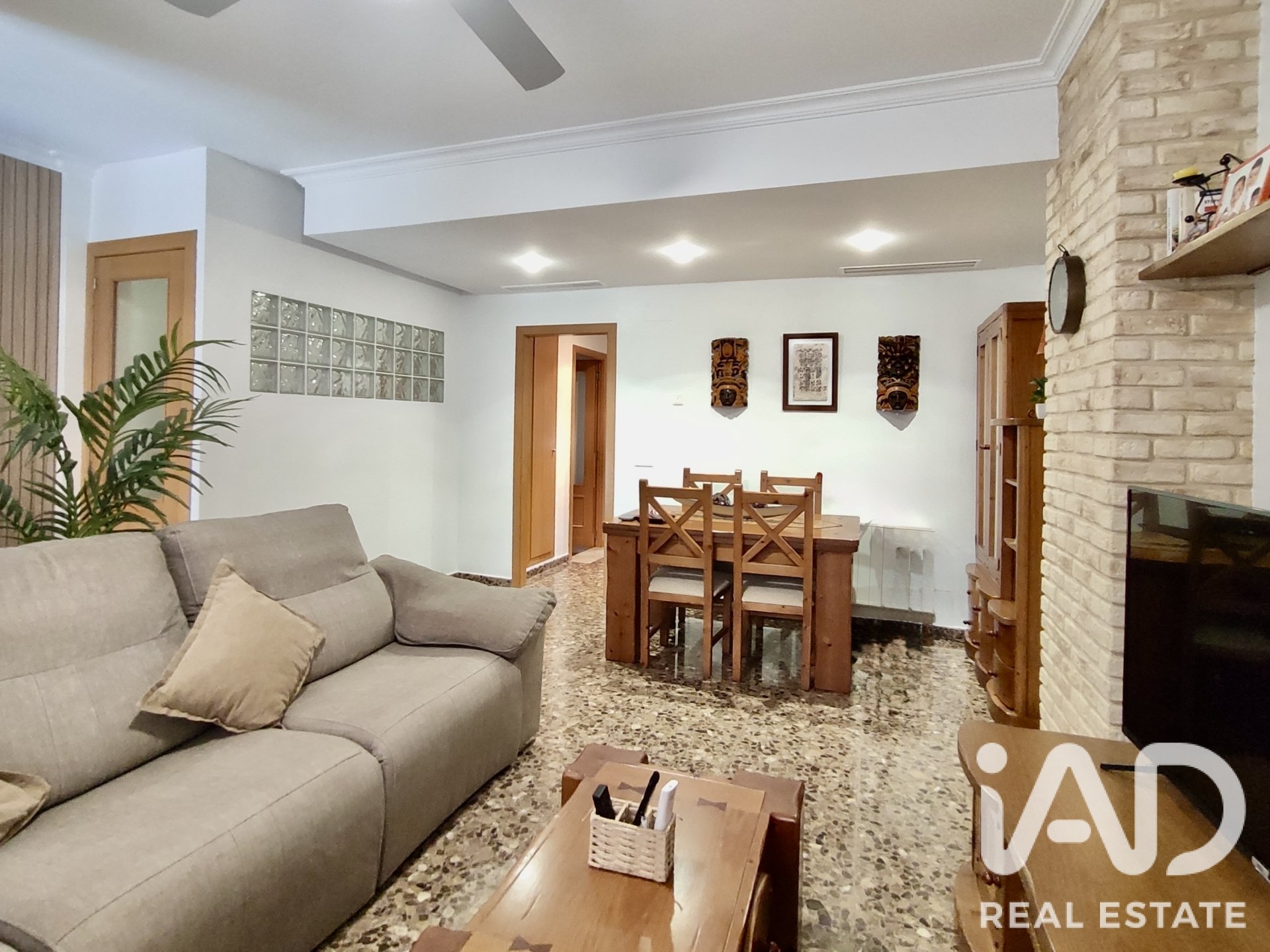 Townhouse à Sagunto, Valencia, Espagne 5 chambres, 161 m2 No. 195119