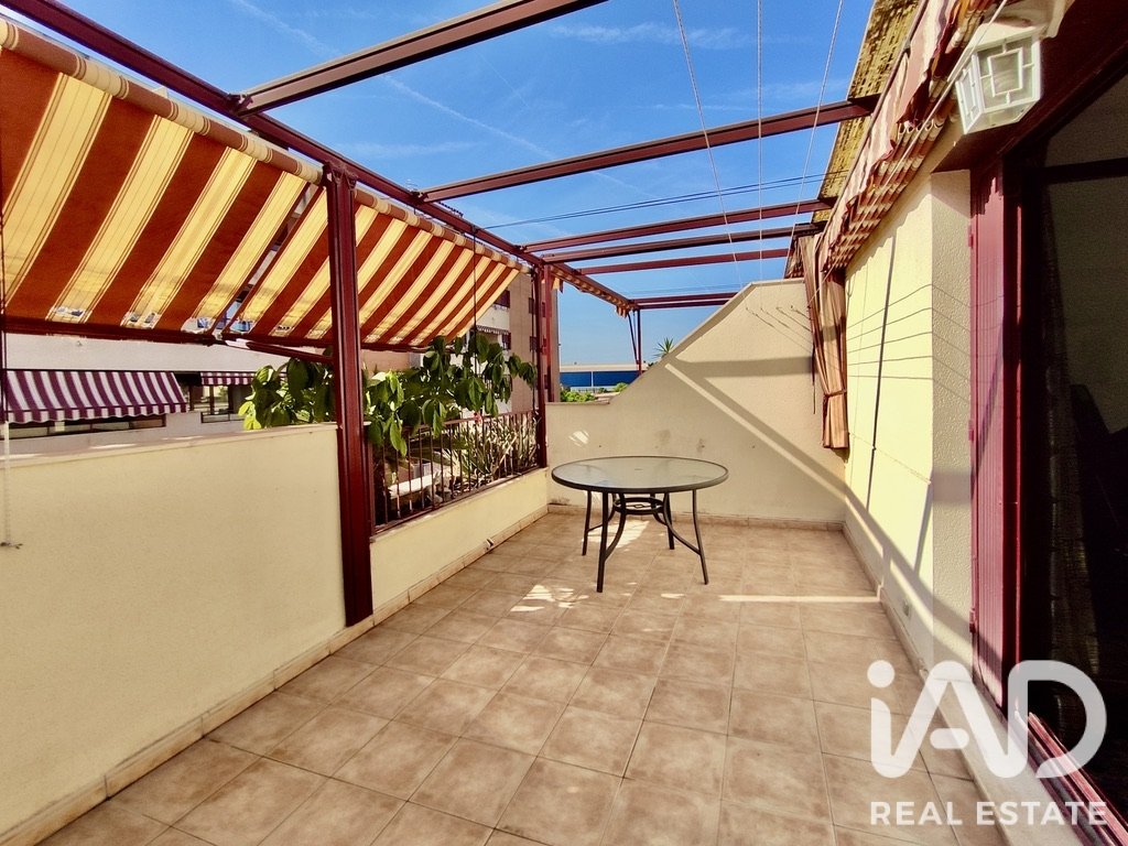 Townhouse à Sagunto, Valencia, Espagne 5 chambres, 161 m2 No. 195119