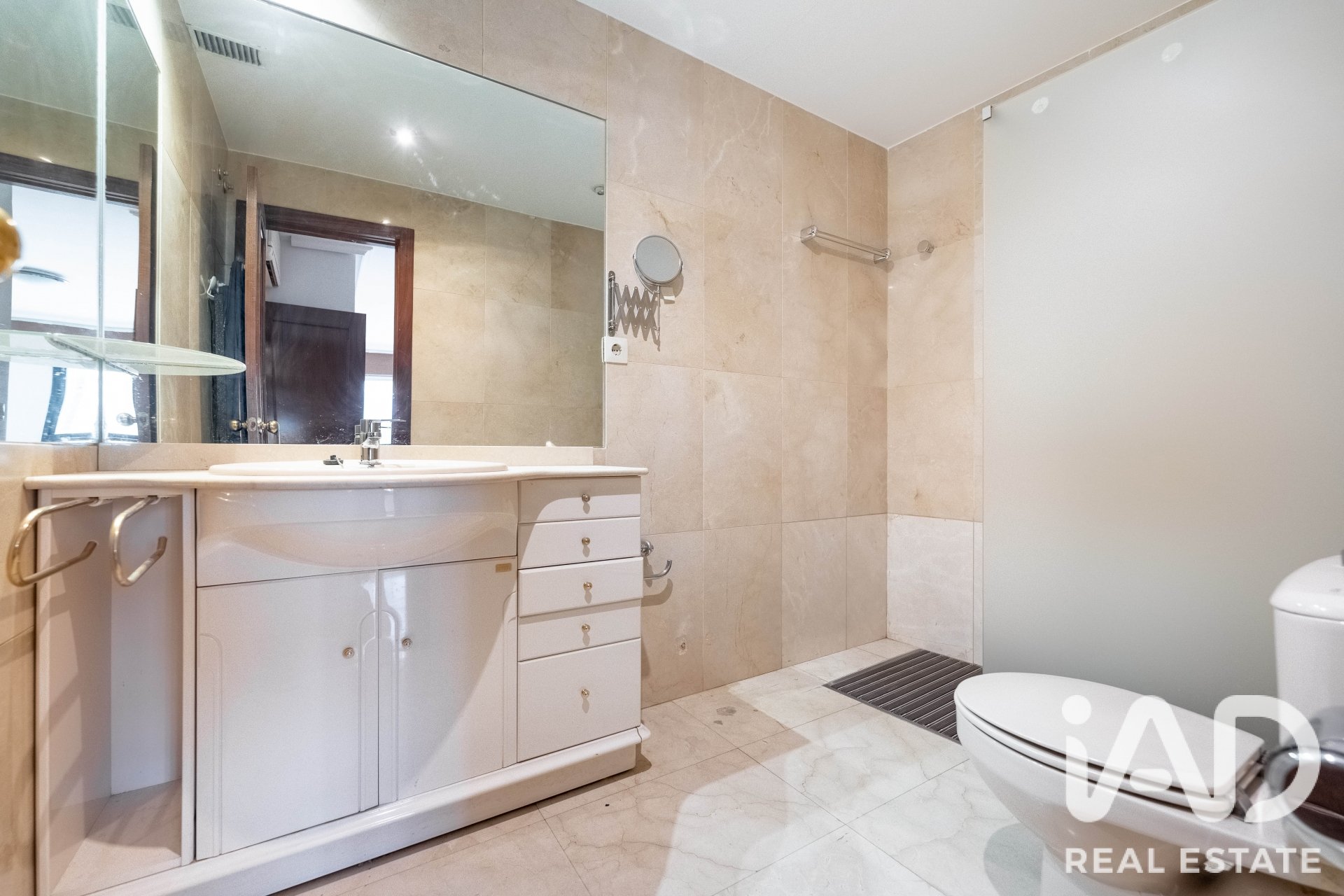 Dzīvoklis Madrid, Spānijā 3 istabas, 148 m2 Nr. 195120