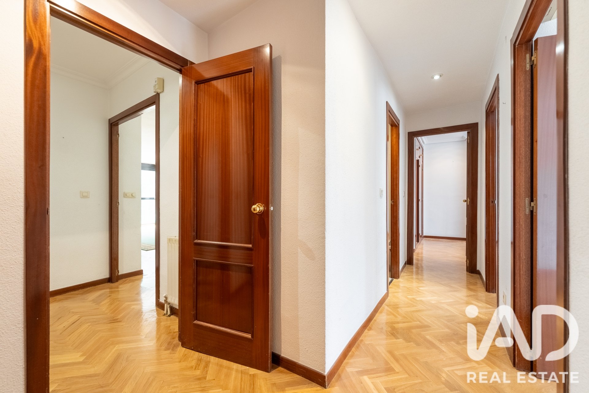 Dzīvoklis Madrid, Spānijā 3 istabas, 148 m2 Nr. 195120