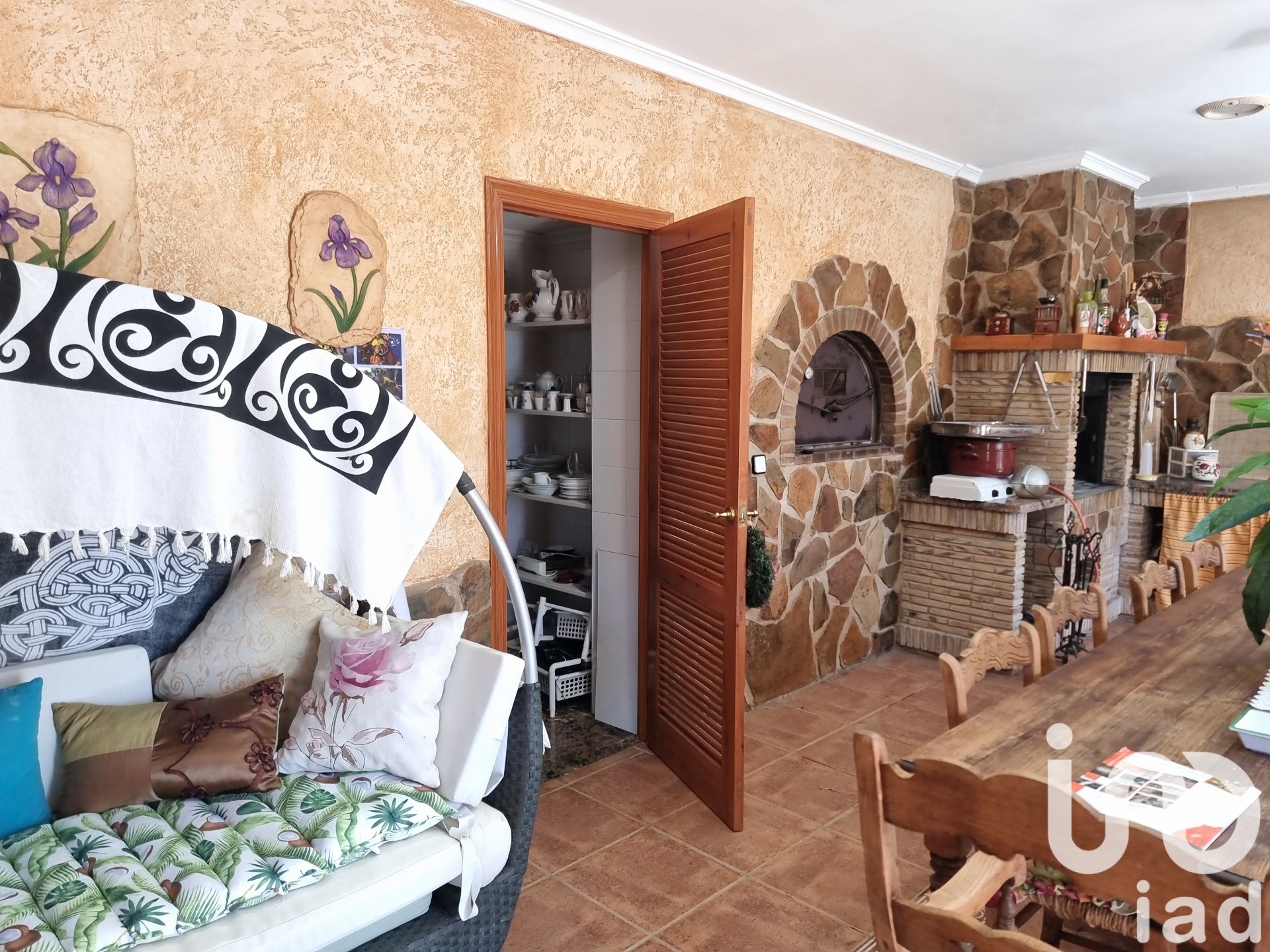 Hus i Sax, Alicante, Spanien 4 sovrum, 291 kvm. Nr. 153038