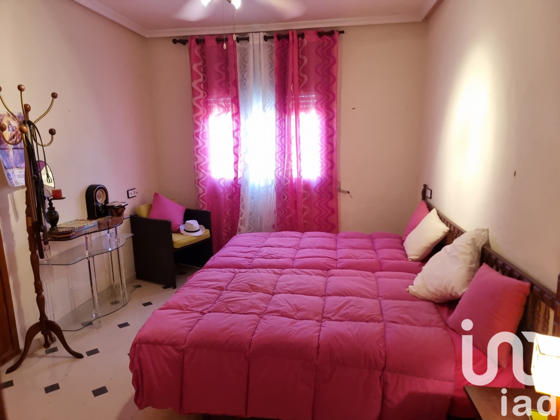 Hus i Sax, Alicante, Spanien 4 sovrum, 291 kvm. Nr. 153038