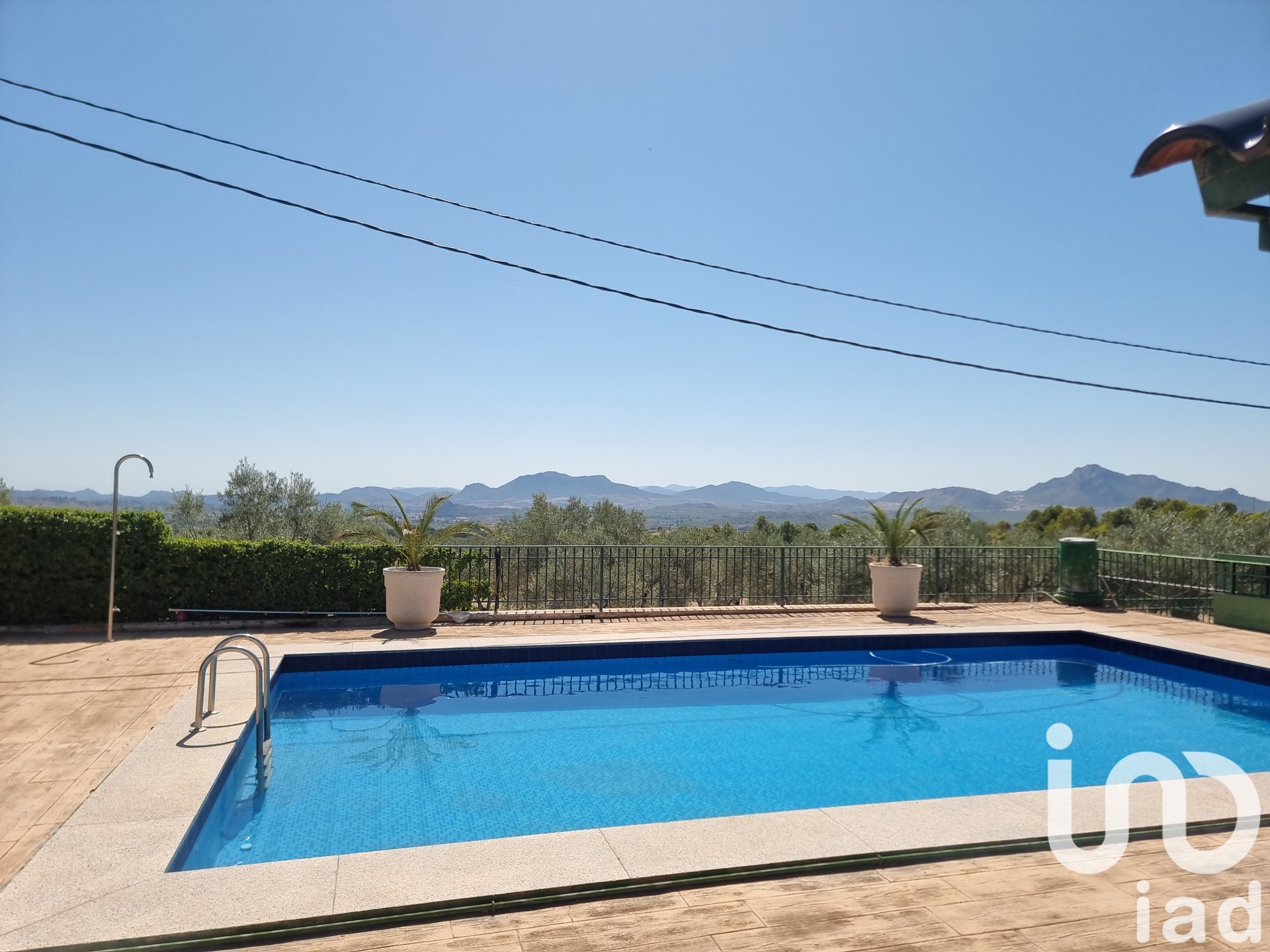Hus i Sax, Alicante, Spanien 4 sovrum, 291 kvm. Nr. 153038