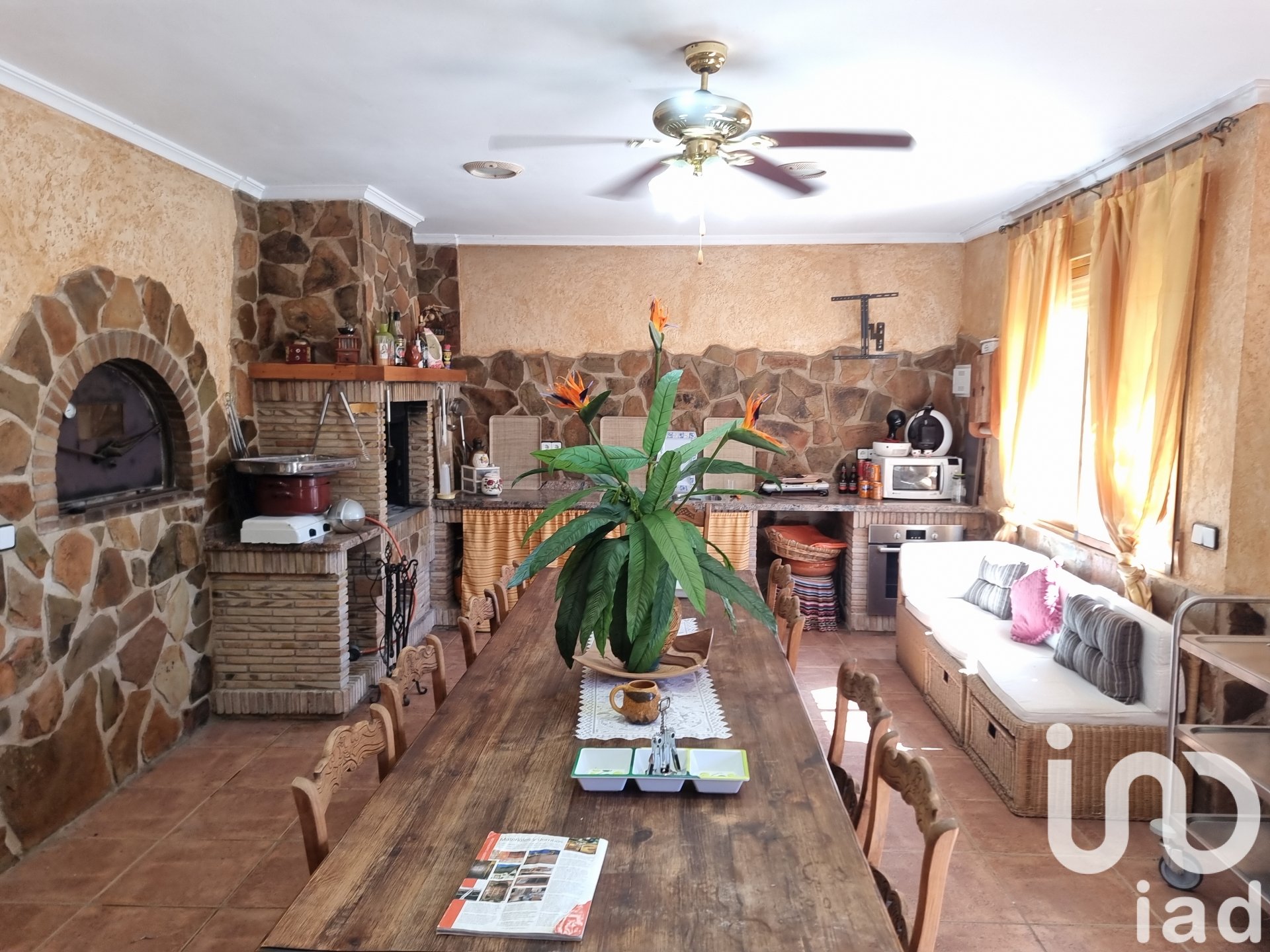 Hus i Sax, Alicante, Spanien 4 sovrum, 291 kvm. Nr. 153038