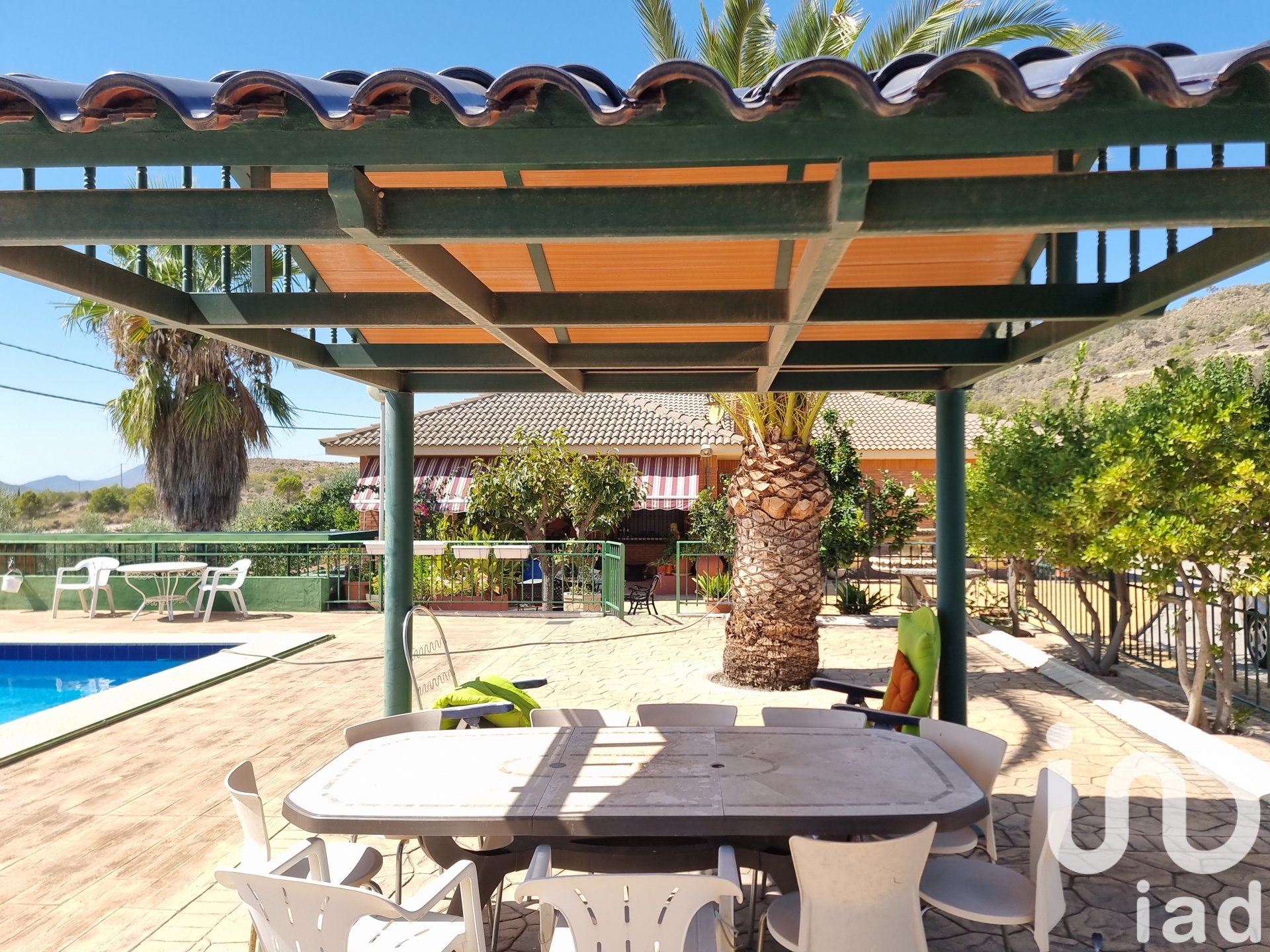 Hus i Sax, Alicante, Spanien 4 sovrum, 291 kvm. Nr. 153038