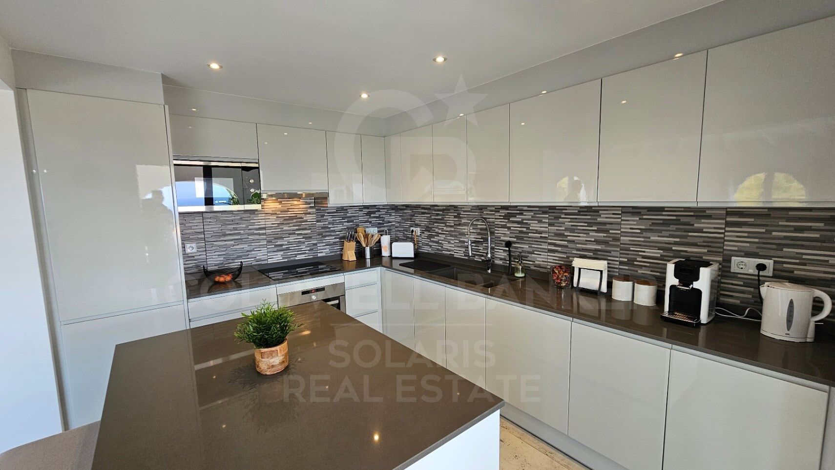 Villa in Javea, Alicante, Spain 4 bedrooms, 275 sq.m. No. 159111