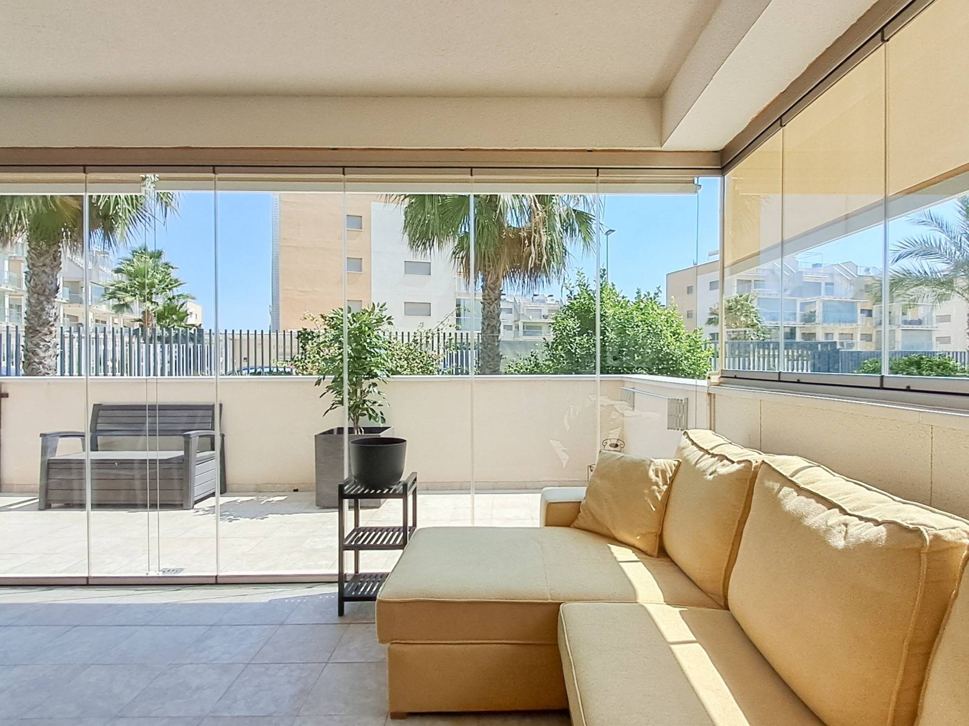 Appartamento a Los Dolses, Alicante, Spagna 3 camere da letto, 72 mq. N° 194569