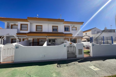 Casa adosada en Torre de la Horadada, Alicante, España 2 dormitorios, 75 m2 No. 194565