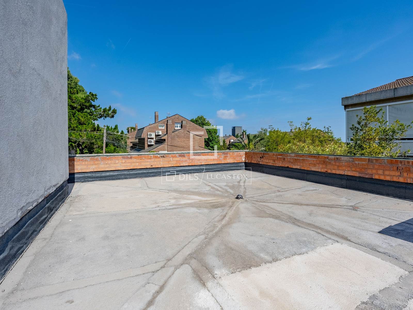 Villa in Esplugues de Llobregat, Barcelona, Spain 5 bedrooms, 552 sq.m. No. 150381